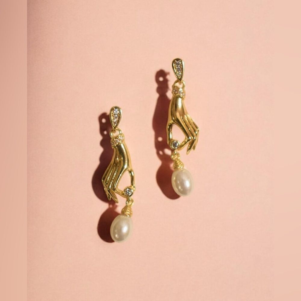 Pearl Drop Earrings N1376